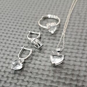 Elegant Silver Heart Jewelry Set